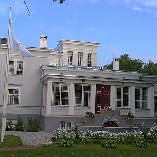 Saka Manor