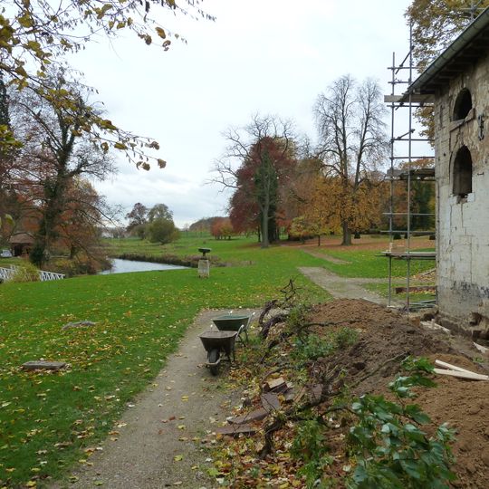 Vliek Castle: historic garden and park landscaping