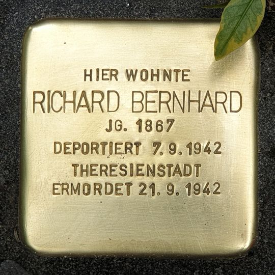 Stolperstein dedicated to Richard Bernhard