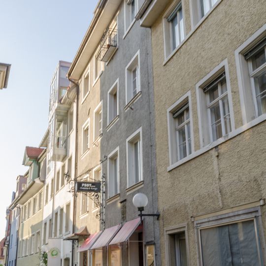 Wohn- und Geschäftshaus