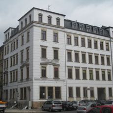 Mietshaus in geschlossener Bebauung in Ecklage Heinrich-Zille-Straße 16
