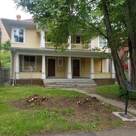 Dame Eliza Chenier Residences