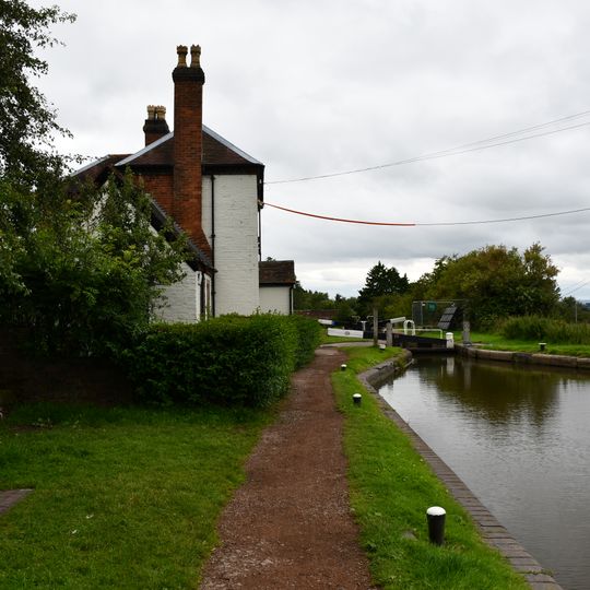 Worcester and Birmingham Canal, Lock Cottage at Lock 58, Tardebigge Flight