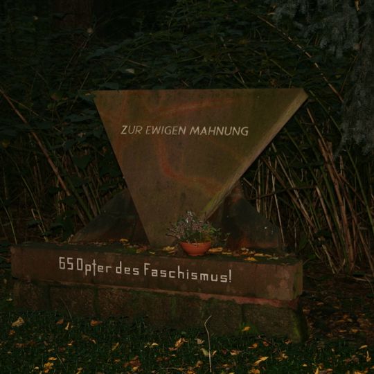 Gedenkstein für die Opfer des Faschismus - -