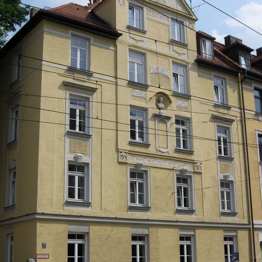 Mietshaus