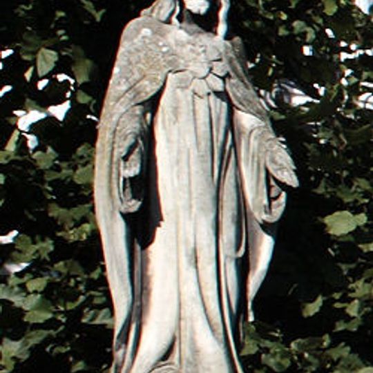 Statue of Sacred Heart of Jesus Christ