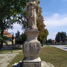 Socha sv. Jána Nepomuckého , podstavec