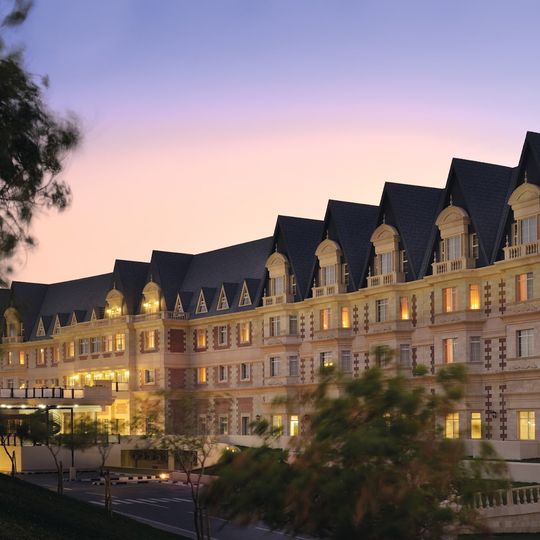 Al Aziziyah Boutique Hotel