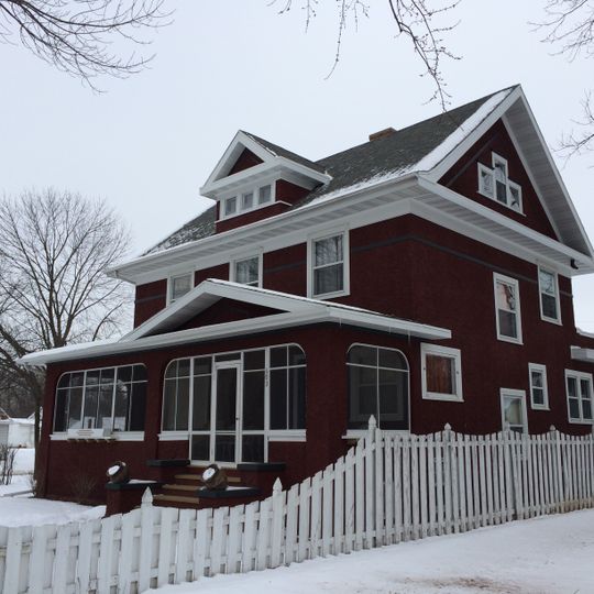 Edwin and Jennie Gutknecht House
