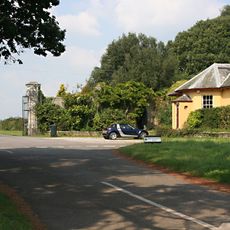 Lodge At Main Gateway, Outside The Gates