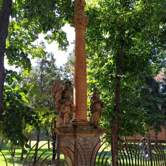 Mariánsky morový stĺp, socha