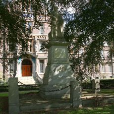 Standbeeld van Martinus van Beek