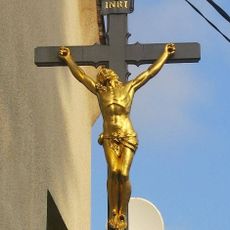 Kříž u domu Nádražní 2 v Dolní Poustevně