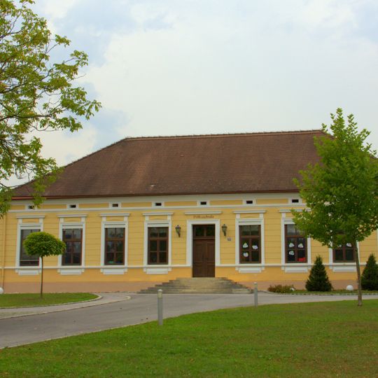 Schule, ehem. katholische Volksschule