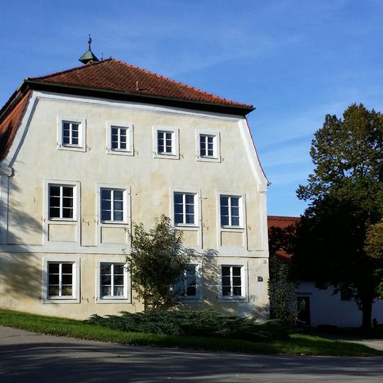 Wohngebäude der ehemaligen Schwaige