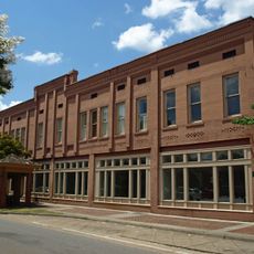 Everett Building