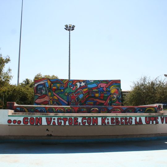 Mural en Homenaje a Víctor Jara y Enrique Kirberg