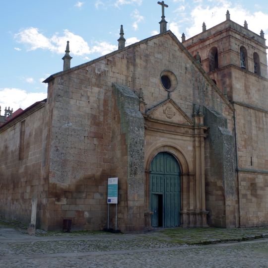 Igreja Paroquial de Almendra