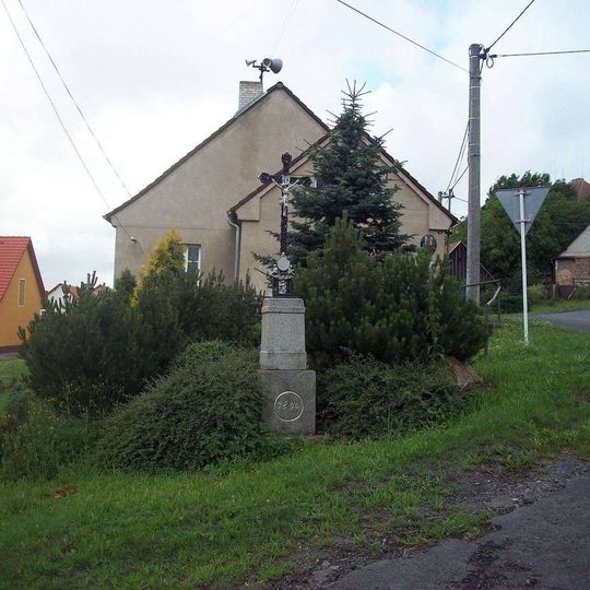 Kříž ve Skořicích