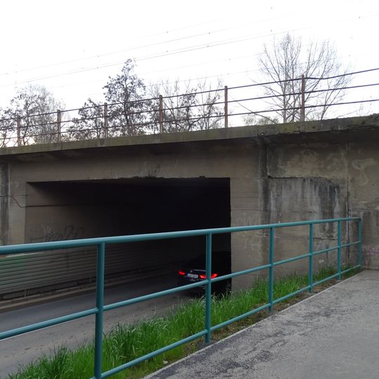 Southern railway bridge over Mladých Běchovic street