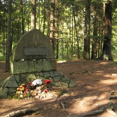 Pomník Emy Destinové