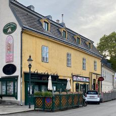 Hietzinger Hauptstraße 153, Vienna