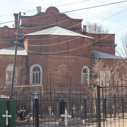 Главный келейный корпус с домовой церковью