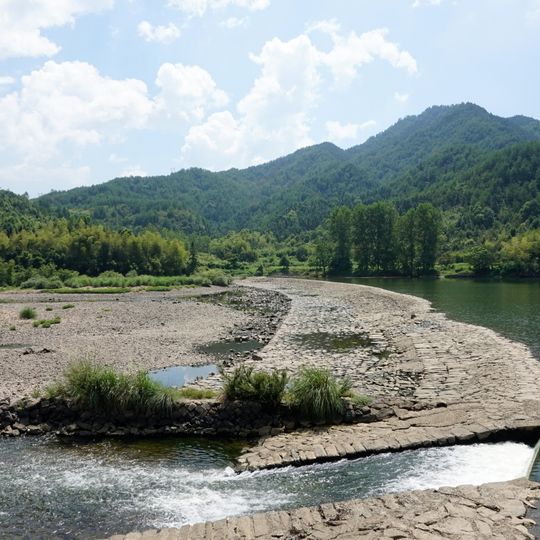Tongji Weir