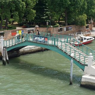 Ponte Santa Chiara