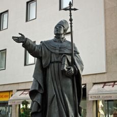 Estátua de Bartolomeu dos Mártires em Braga.