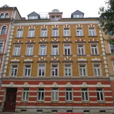 Mietshaus in geschlossener Bebauung Matthesstraße 31