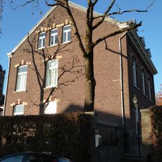 Vicarage Bunde
