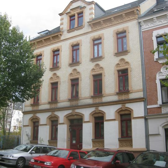 Mietshaus in geschlossener Bebauung konzipiert Mosenstraße 12
