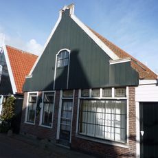 Kerkplein 2, Oosterend