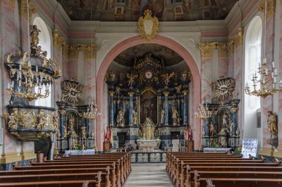 Interior 0