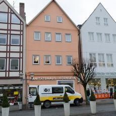 Wohn- und Geschäftshaus