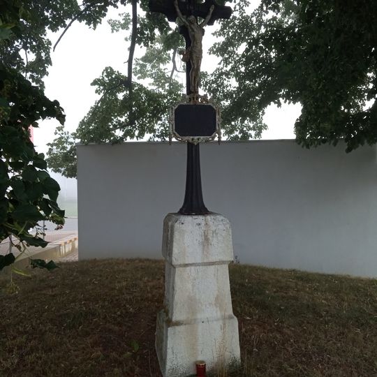 Křížek u pumpy Benzina u Střechova nad Sázavou