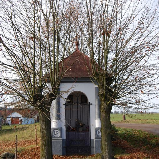 Kaplička na okraji vsi