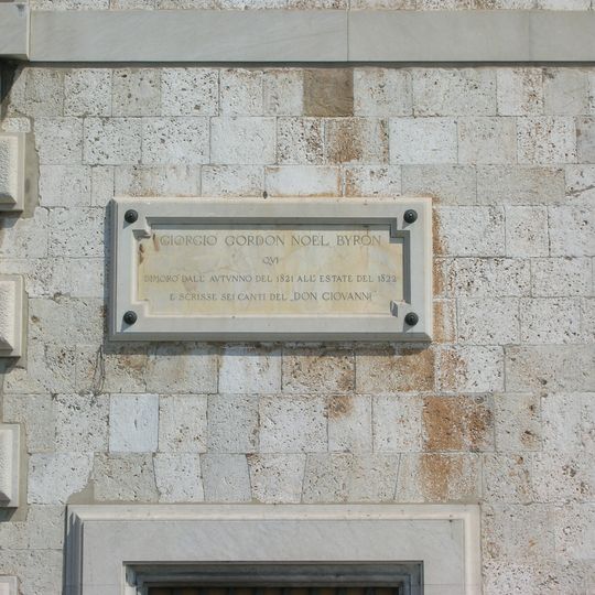 Plaque to George Gordon Byron at Palazzo Toscanelli