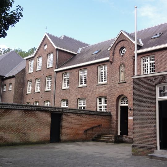 Van der Does de Willeboissingel 12, 's-Hertogenbosch