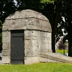 Regard numéro 8 de l'aqueduc Médicis