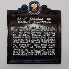 Commercial Building of Ynchausti y Compañia historical marker