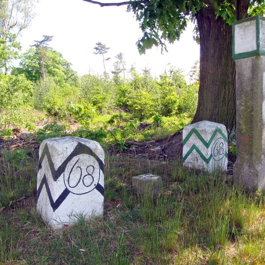 Sächsisch-Preußischer Grenzstein: Pilarpaar Nr. 68