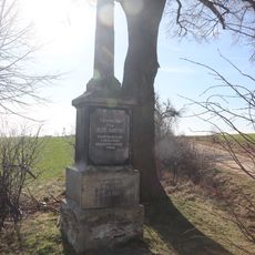 Kříž u cesty jižně od Blatnice