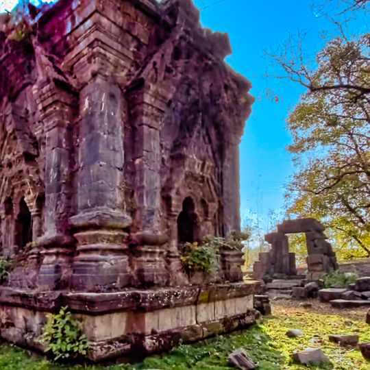 Shiva temple, Narastan