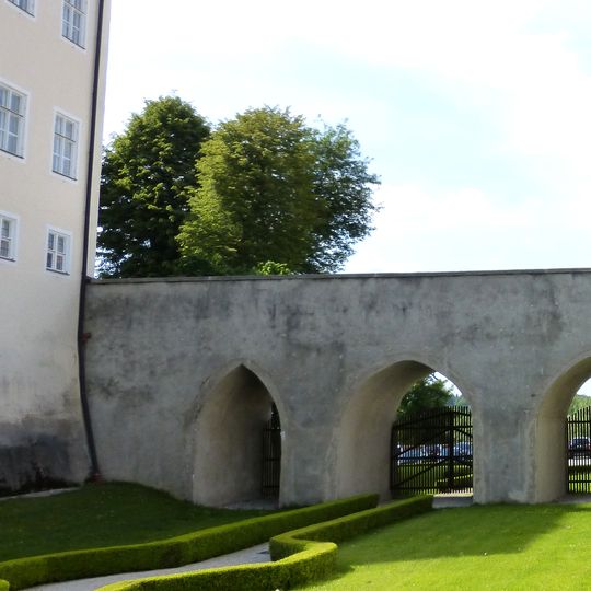 Schloss Seefeld, Innerer Schlossgraben