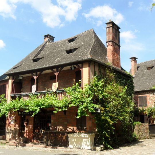 Prieuré de Collonges-la-Rouge