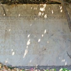 Placa a la Rehabilitación de la Puerta de Granada