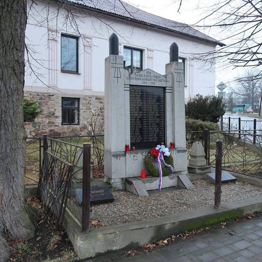 Pomník padlým v Drozdově