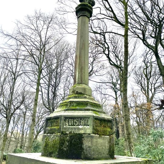 Foldys Cross Approximately 300 Metres South West Of Towneley Hall